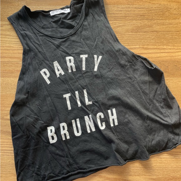 Fun beach top! - Picture 2 of 9